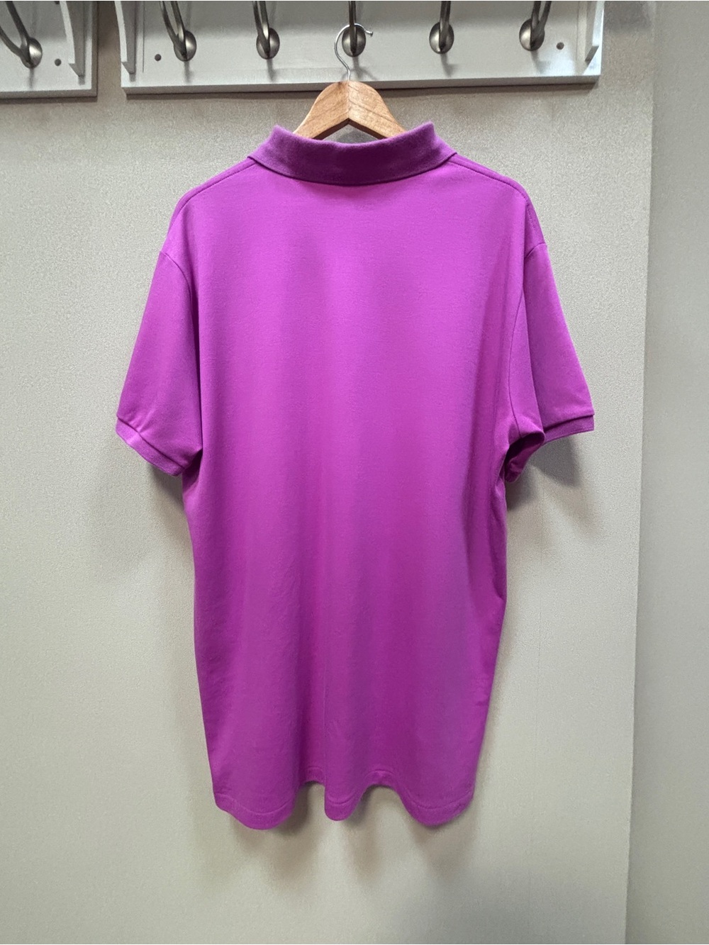 Ralph Lauren Men's Bright Magenta XL Polo Shirt, Gently Used - Picture 4 of 5